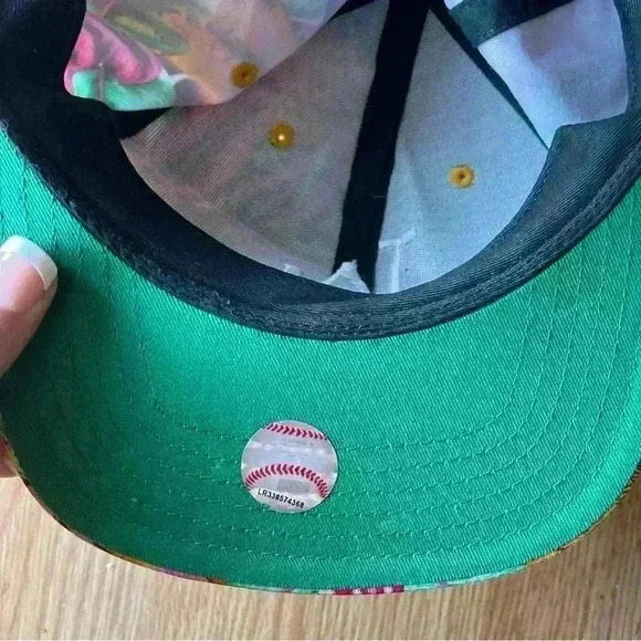 LA Dodgers floral SnapBack adult hat colorful American needle - Picture 3 of 12